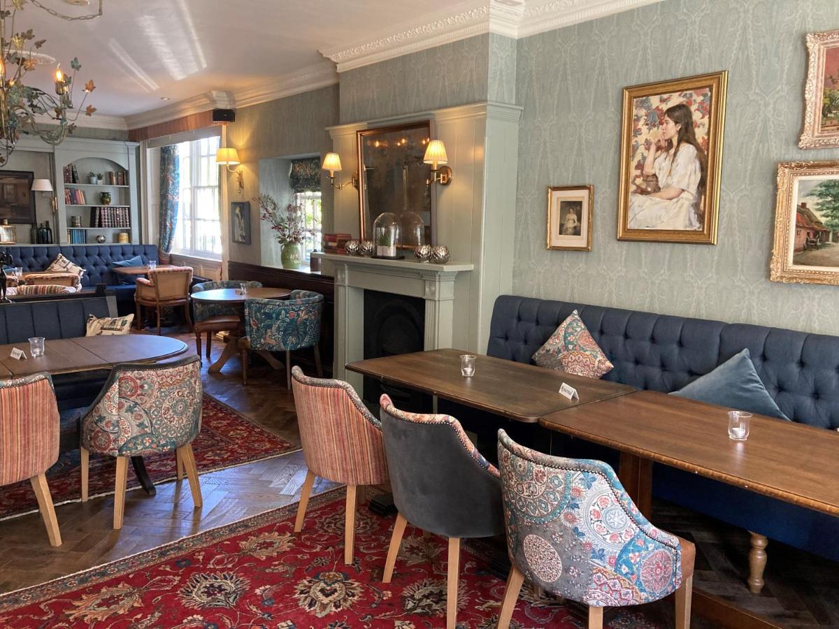 The Swan At Tarporley Hotel Екстериор снимка