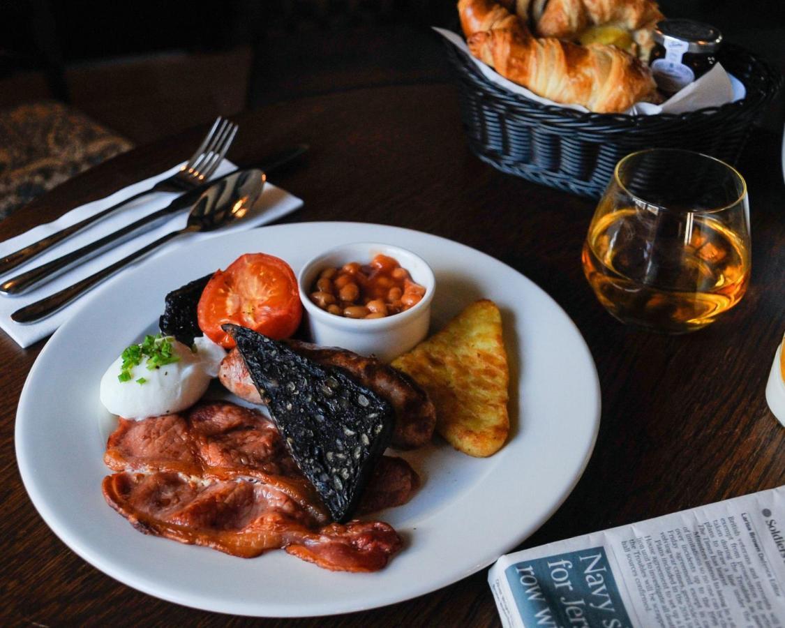 The Swan At Tarporley Hotel Екстериор снимка
