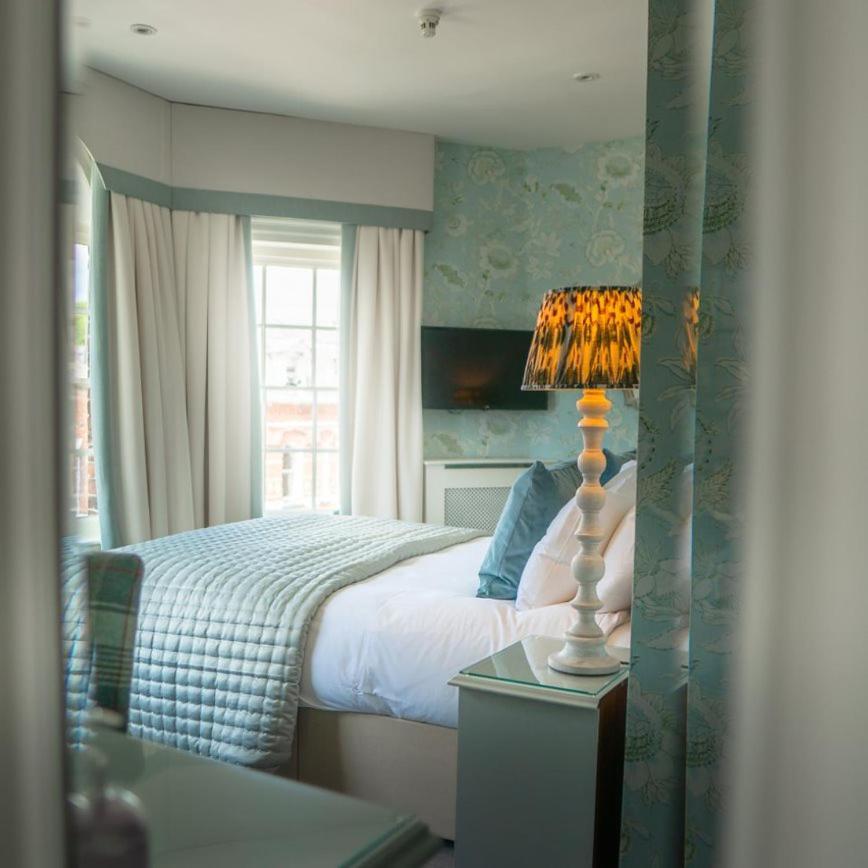 The Swan At Tarporley Hotel Екстериор снимка