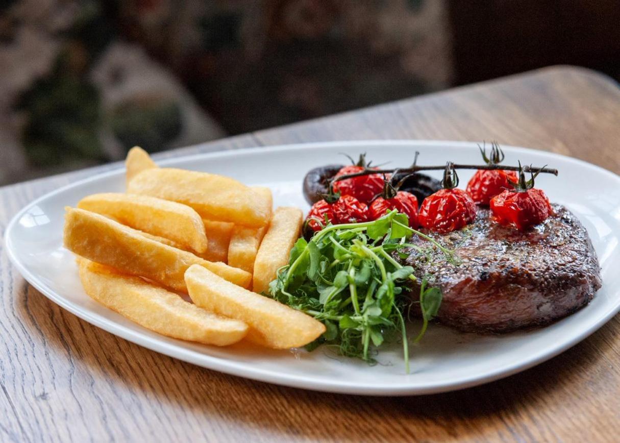 The Swan At Tarporley Hotel Екстериор снимка